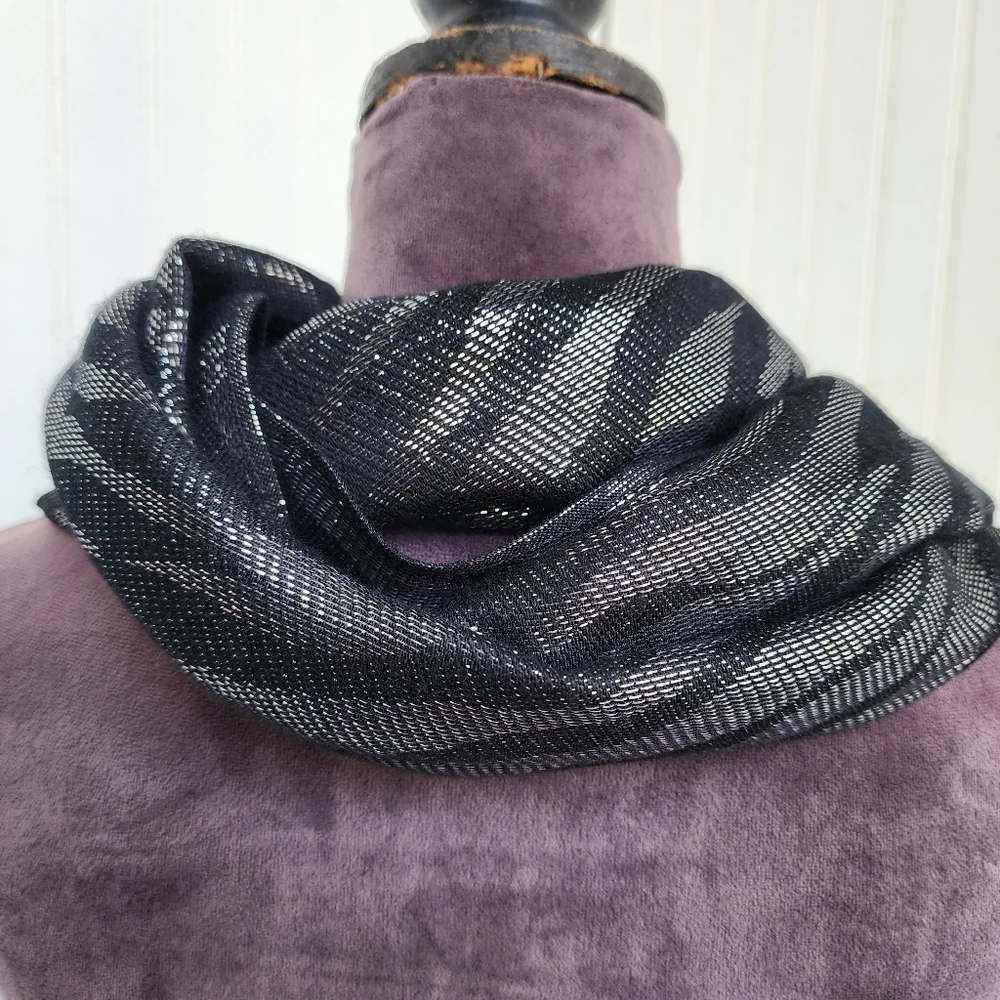 Women's Black & Silver Metallic Animal Print Scarf Shawl Fringe 78